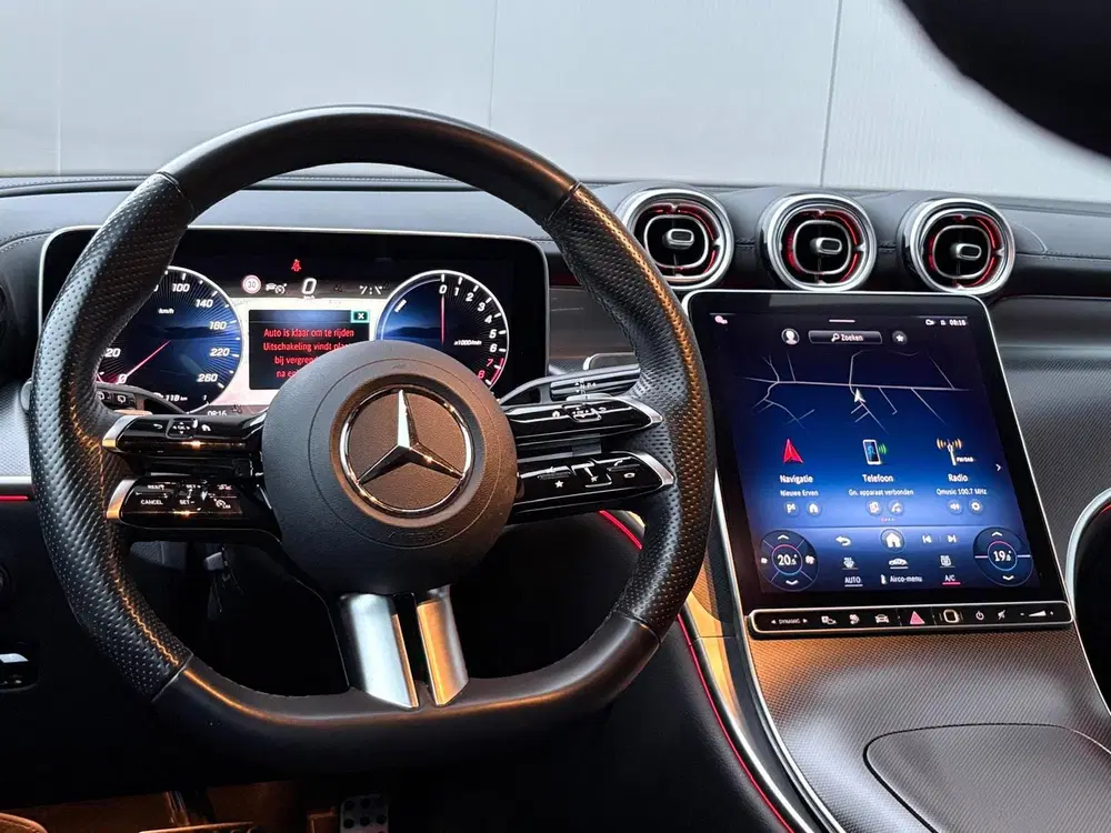 Mercedes-Benz GLC GLC 300e 4MATIC AMG Line 360camera uit 2023, foto 12
