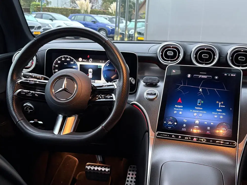 Mercedes-Benz GLC GLC 300e 4MATIC AMG Line 360camera uit 2023, foto 13