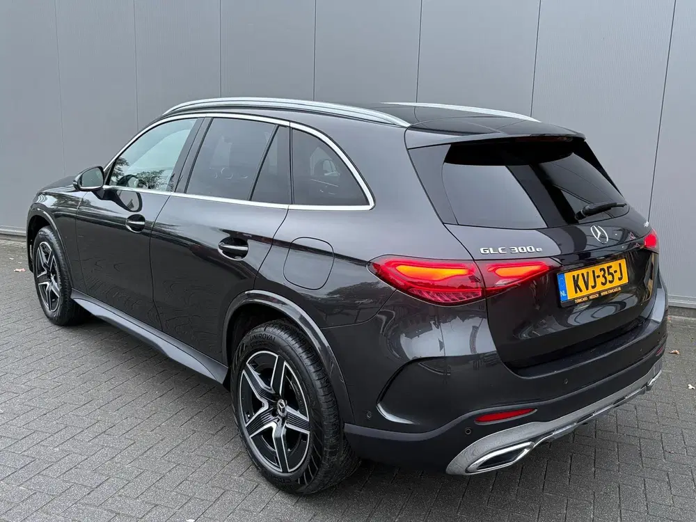 Mercedes-Benz GLC GLC 300e 4MATIC AMG Line 360camera uit 2023, foto 4