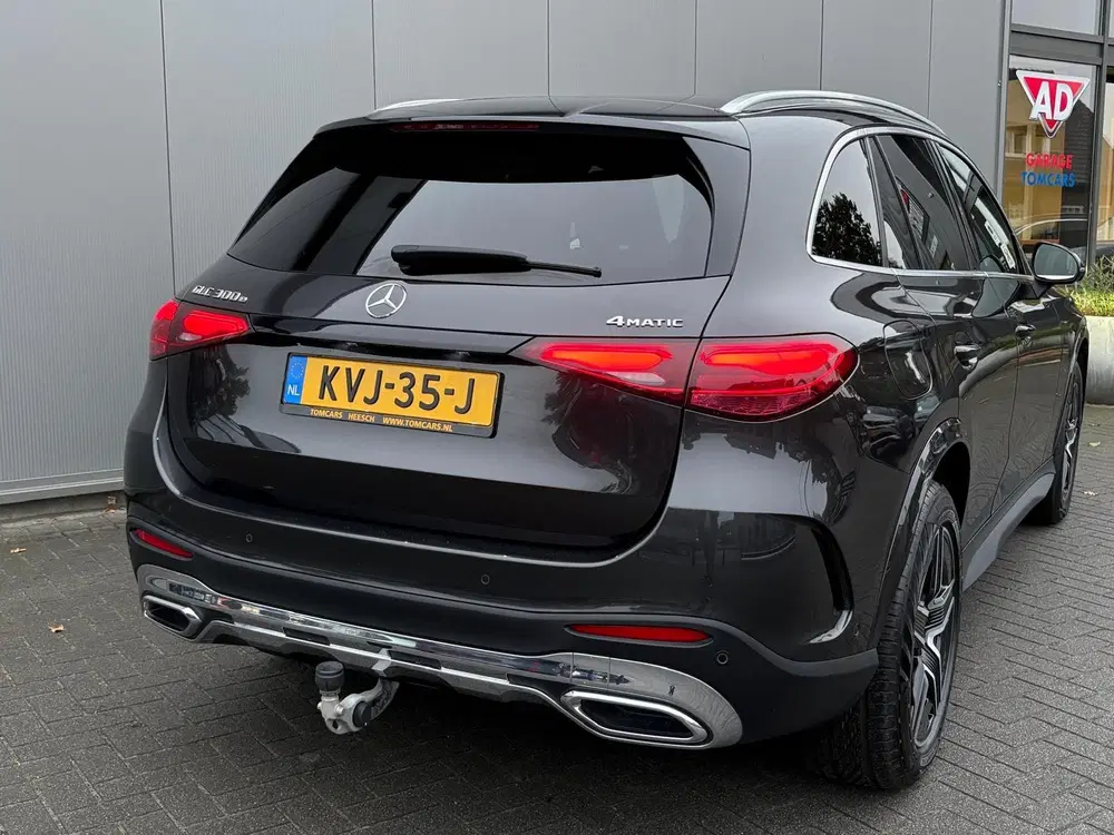 Mercedes-Benz GLC GLC 300e 4MATIC AMG Line 360camera uit 2023, foto 9