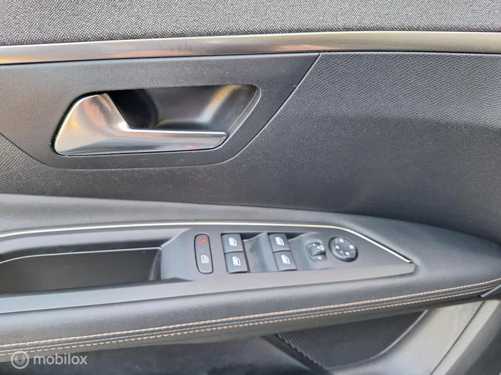Peugeot 3008 1.2 PureTech GT Line Avantage. Full-Map Na uit 2020, foto 10