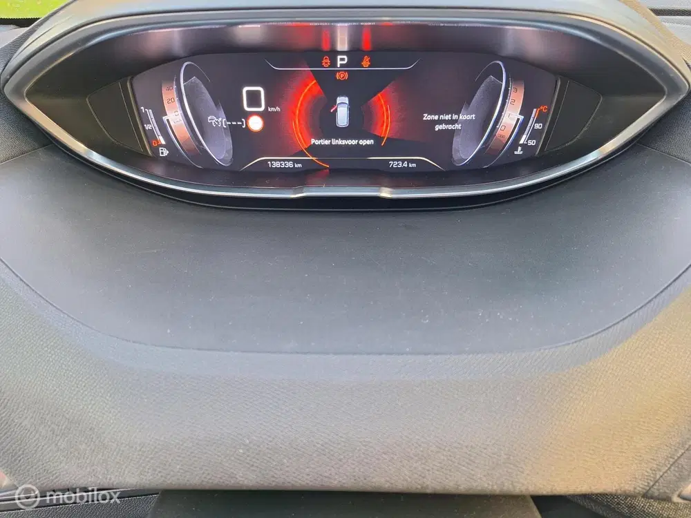 Peugeot 3008 1.2 PureTech GT Line Avantage. Full-Map Na uit 2020, foto 15