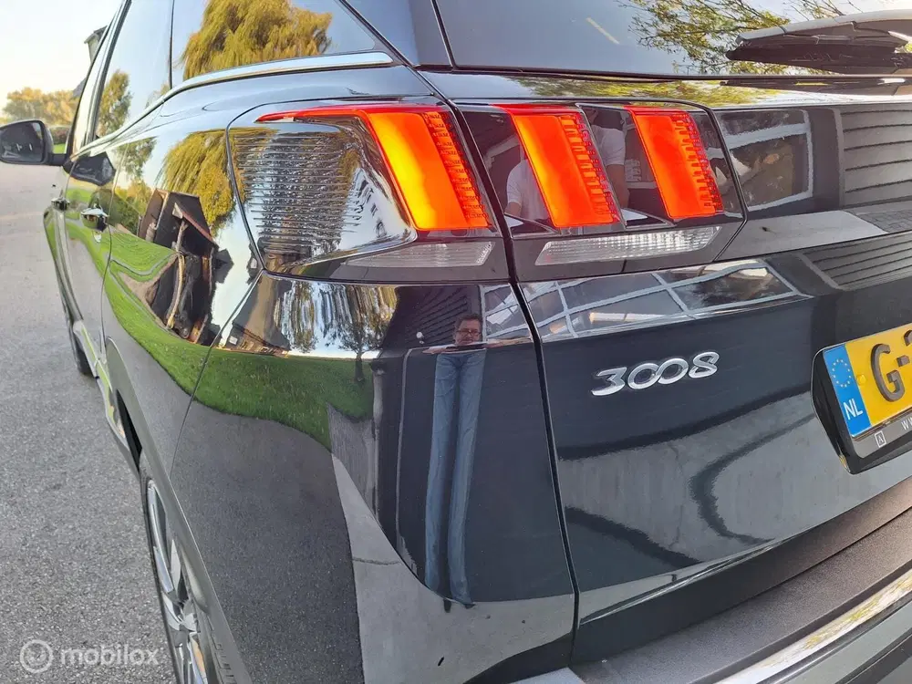 Peugeot 3008 1.2 PureTech GT Line Avantage. Full-Map Na uit 2020, foto 9