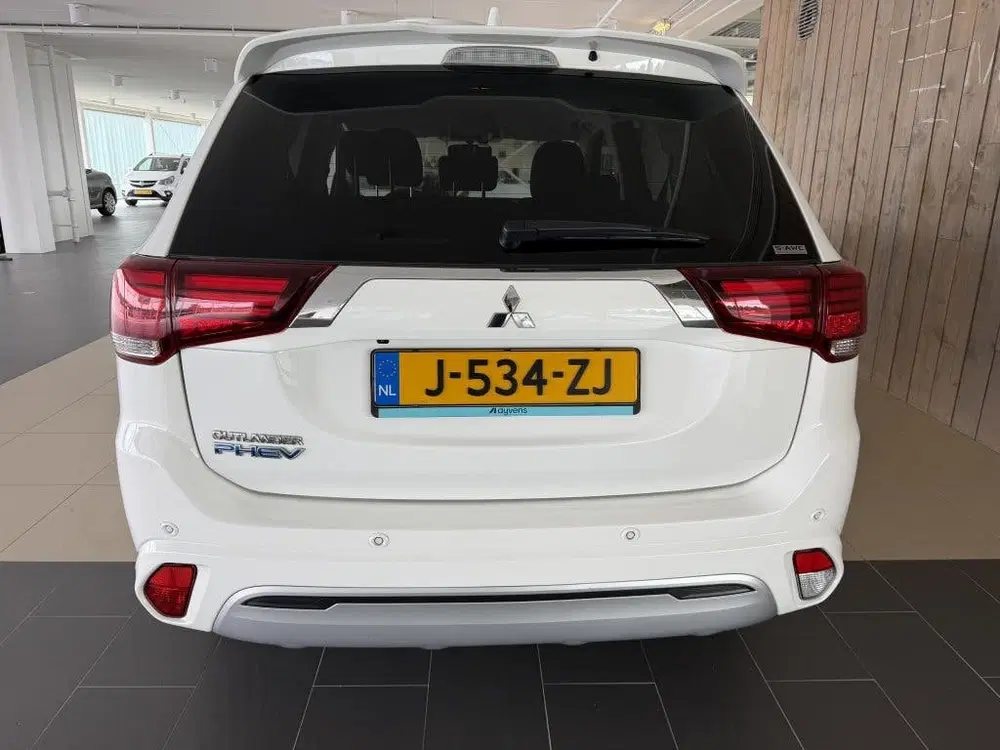 Mitsubishi Outlander 2.4 PHEV Pure (bj 2020 uit 2020, foto 5