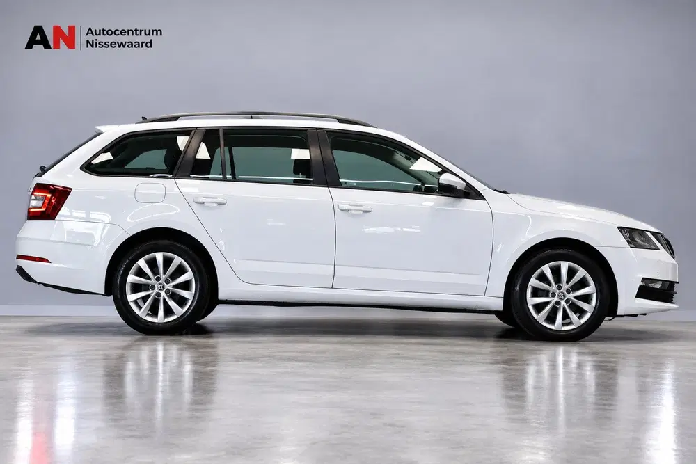 Skoda Octavia 1.0 TSI Greentech Ambition Business uit 2019, foto 6