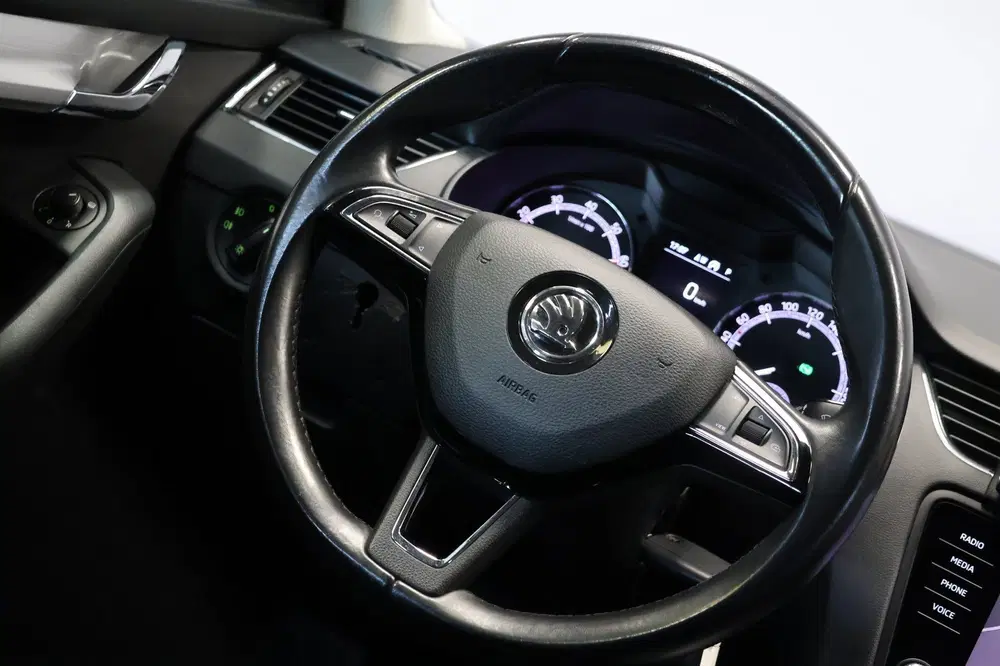 Skoda Octavia 1.0 TSI Greentech Ambition Business uit 2019, foto 9