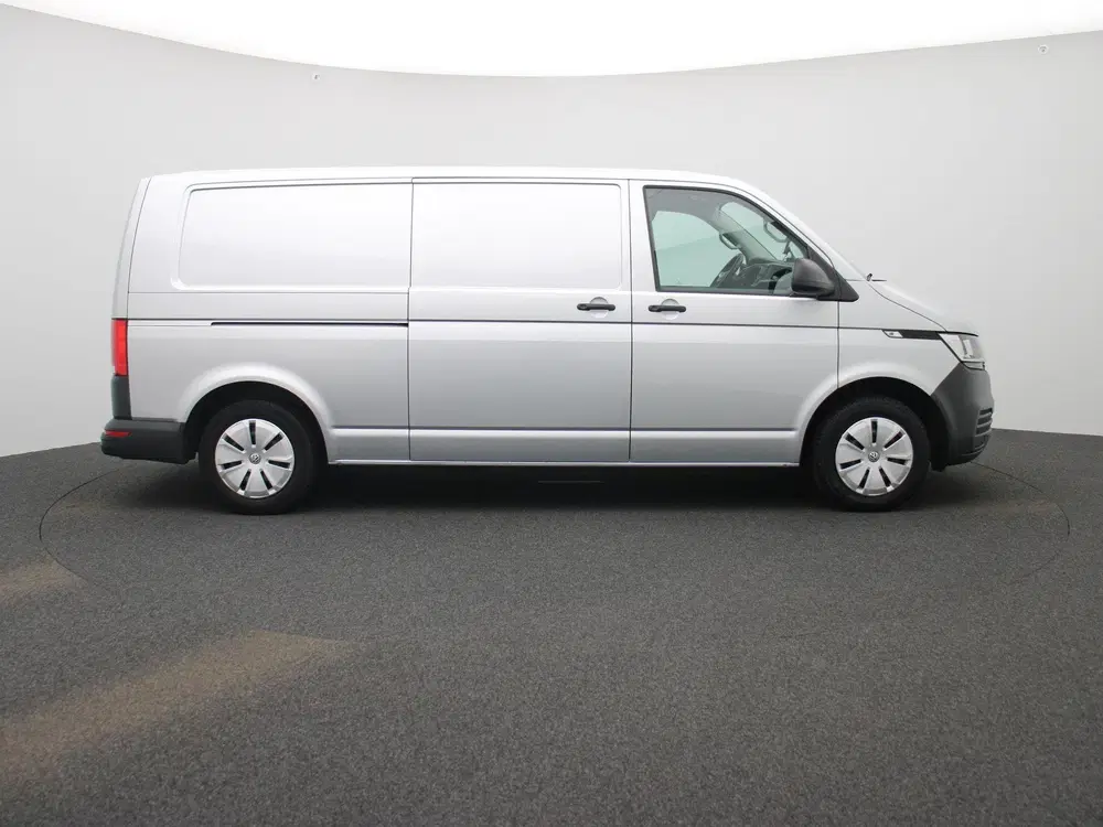 Volkswagen Transporter 2.0 TDI L2H1 150PK uit 2021, foto 6