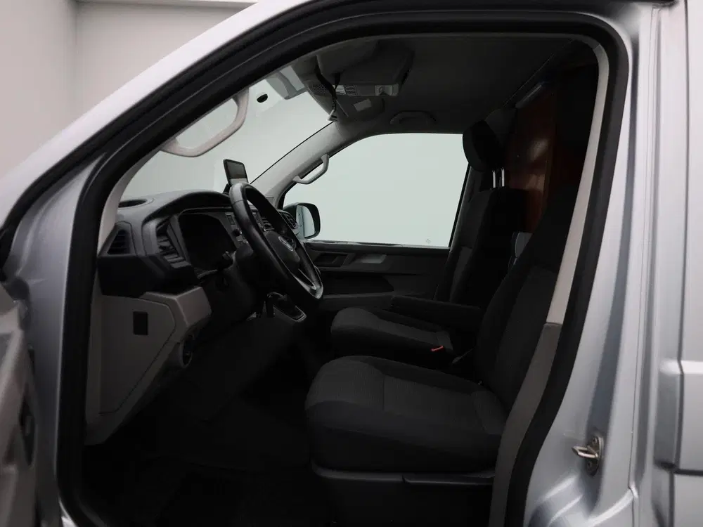 Volkswagen Transporter 2.0 TDI L2H1 150PK uit 2021, foto 7