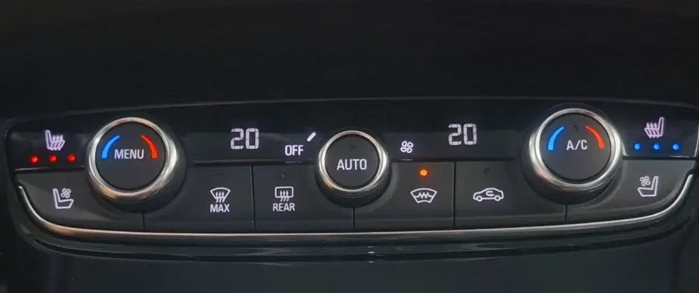 Opel Grandland 1.6 Turbo Ultimate uit 2021, foto 10