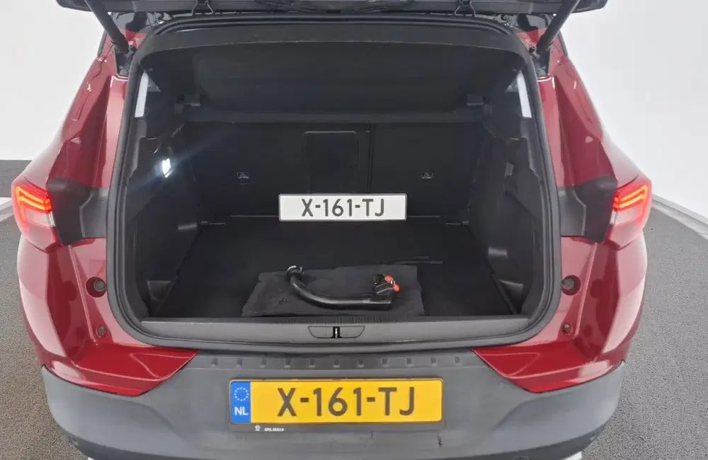 Opel Grandland 1.6 Turbo Ultimate uit 2021, foto 8
