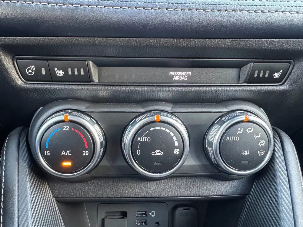 Mazda 2 1.5 Skyactiv-G Luxury uit 2022, foto 10