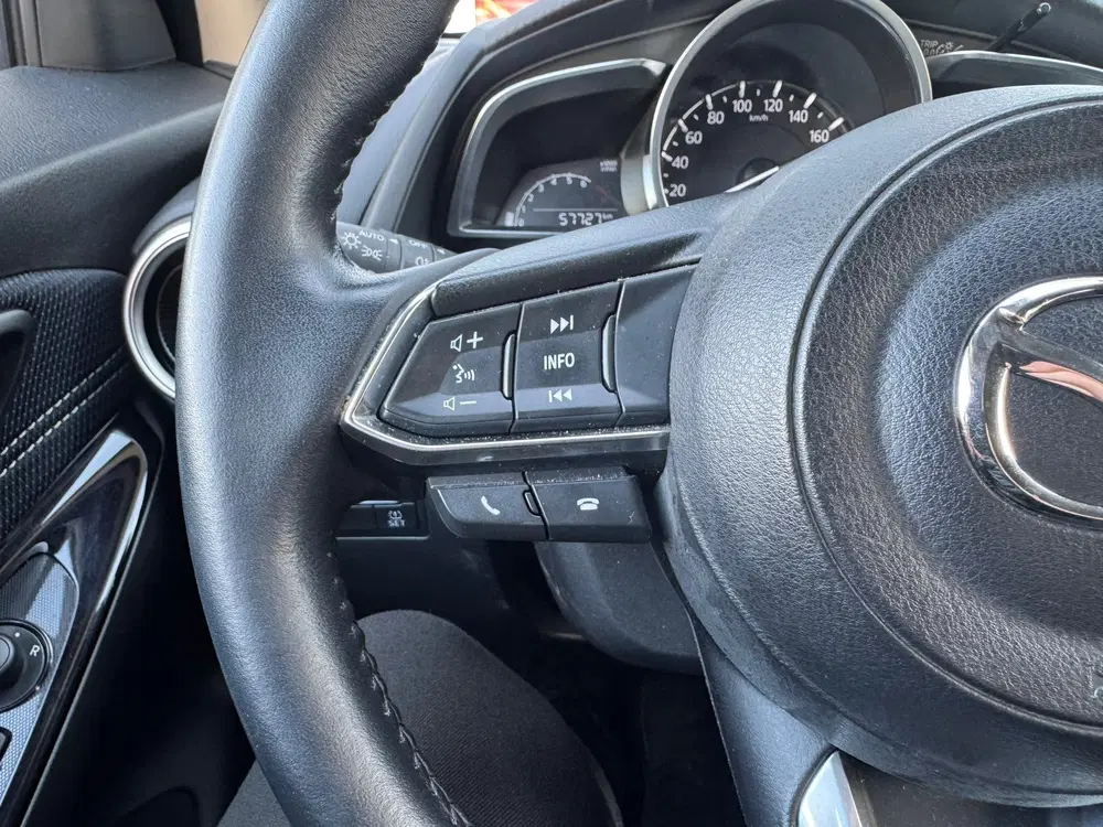 Mazda 2 1.5 Skyactiv-G Luxury uit 2022, foto 12