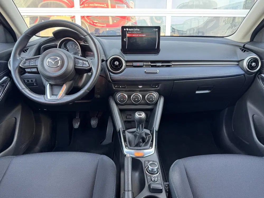 Mazda 2 1.5 Skyactiv-G Luxury uit 2022, foto 3