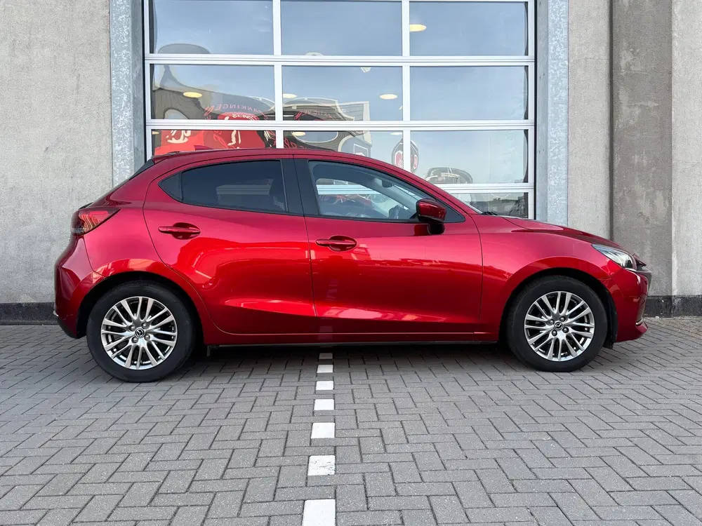 Mazda 2 1.5 Skyactiv-G Luxury uit 2022, foto 6