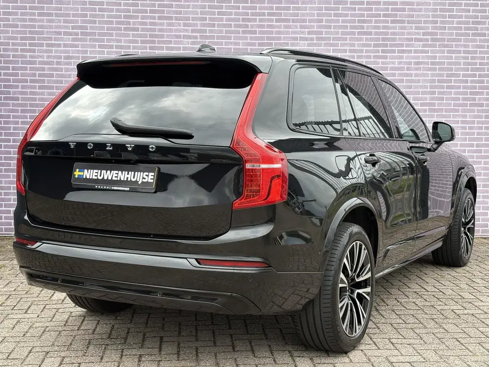 Volvo XC90 2.0 T8 Recharge AWD Ultimate Dark uit 2022, foto 3