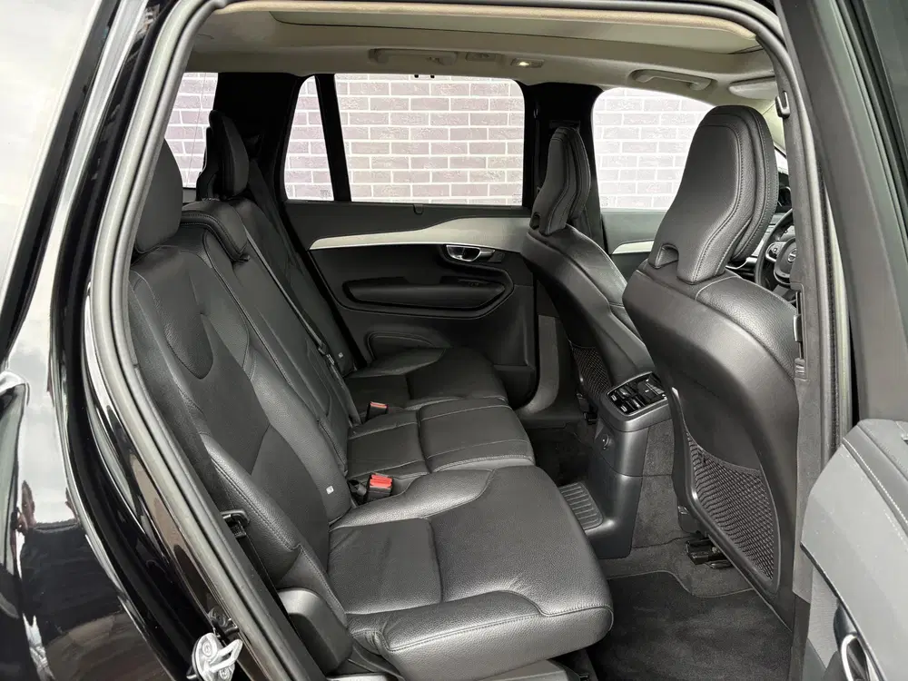 Volvo XC90 2.0 T8 Recharge AWD Ultimate Dark uit 2022, foto 5