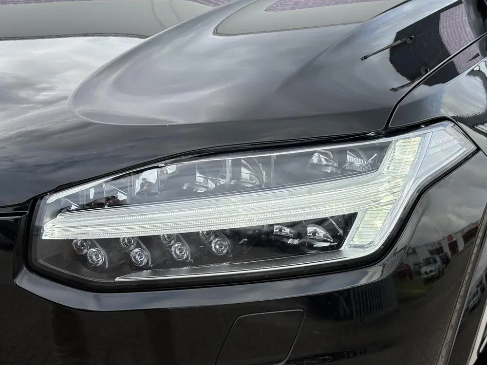 Volvo XC90 2.0 T8 Recharge AWD Ultimate Dark uit 2022, foto 8