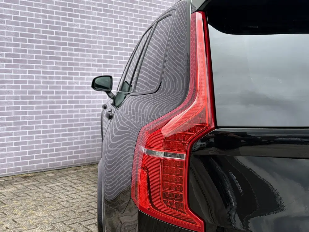 Volvo XC90 2.0 T8 Recharge AWD Ultimate Dark uit 2022, foto 9