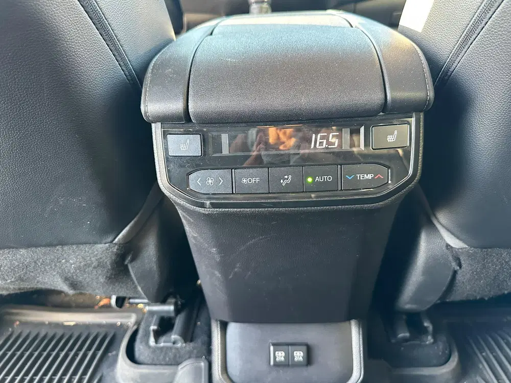 Toyota Highlander 2.5 AWD Hybrid Premium uit 2021, foto 14