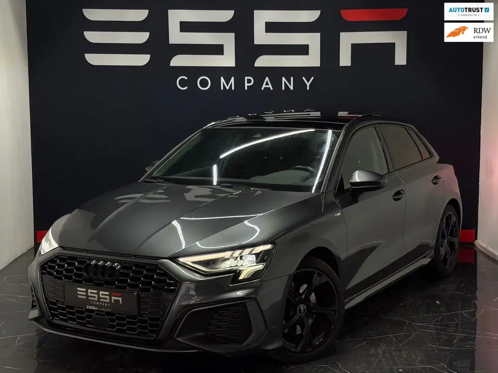 Audi A3 35 TFSI S Line Pano Camera Cruise LED uit 2021