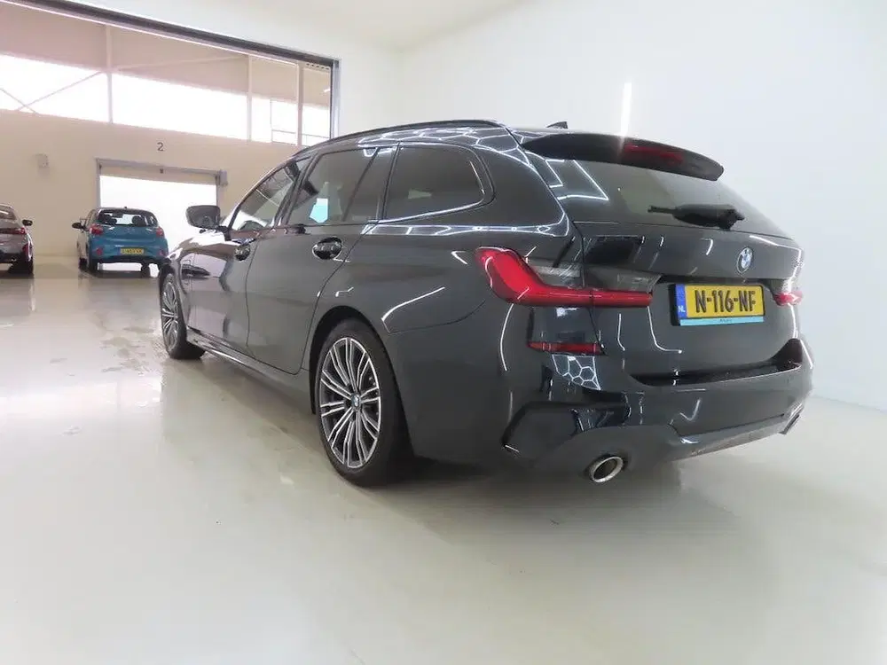 BMW 3-serie 3 Serie Touring 320e PHEV M-SPORT VOL LEER uit 2021, foto 4