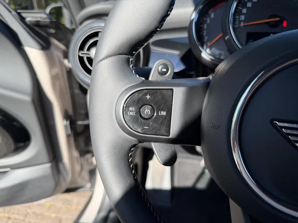 Mini Cabrio 2.0 Cooper S Essential uit 2023, foto 10
