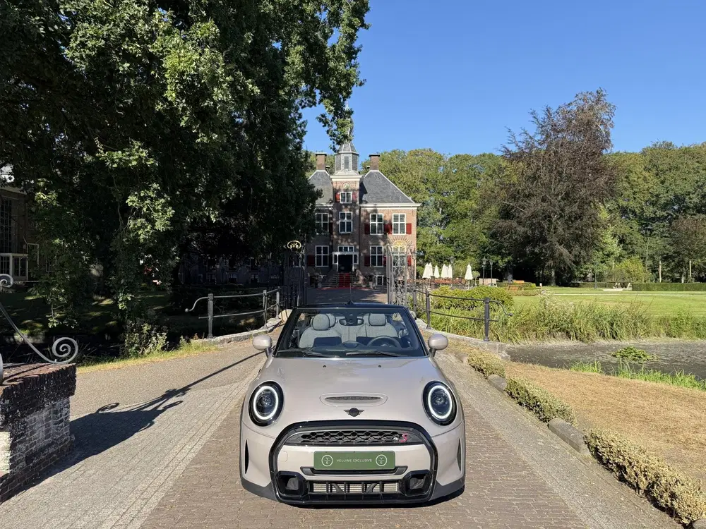 Mini Cabrio 2.0 Cooper S Essential uit 2023, foto 3