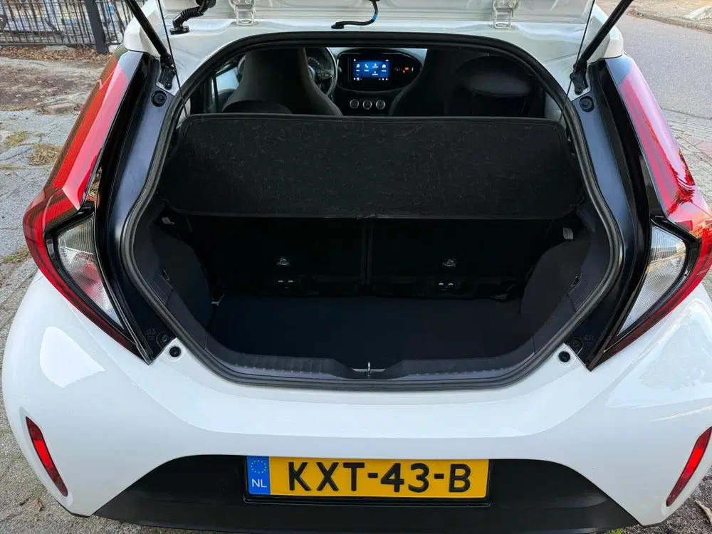 Toyota Aygo X 1.0 VVT-i CVT Automaat uit 2024, foto 11