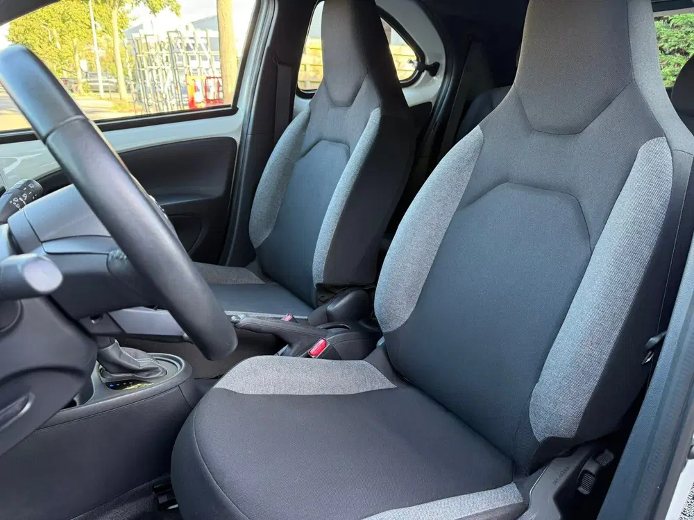 Toyota Aygo X 1.0 VVT-i CVT Automaat uit 2024, foto 12