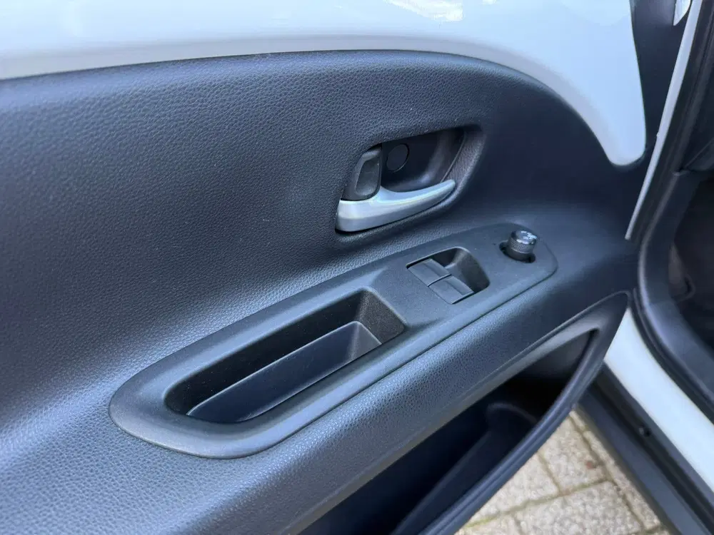 Toyota Aygo X 1.0 VVT-i CVT Automaat uit 2024, foto 13