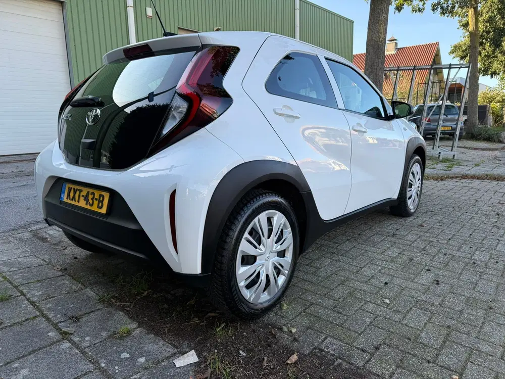 Toyota Aygo X 1.0 VVT-i CVT Automaat uit 2024, foto 4