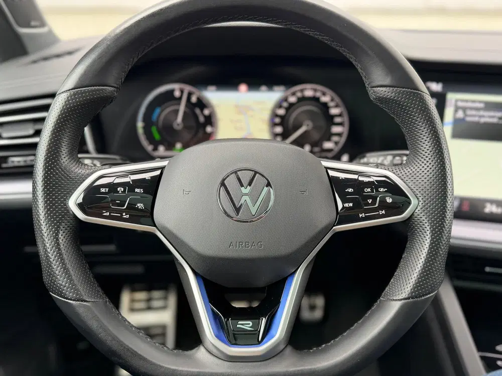 Volkswagen Touareg 3.0 TSi eHybrid R 462Pk Black Dyn Pano 21 uit 2021, foto 11