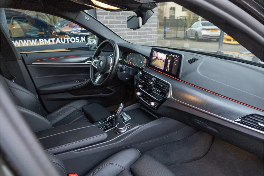 BMW 5-serie 5 Serie 530d G31 Touring High Executive M uit 2020, foto 13