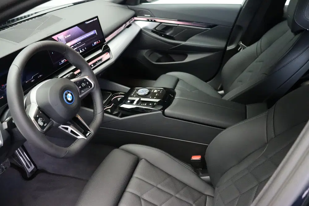 BMW i5 eDrive40 M Sport uit 2026, foto 7
