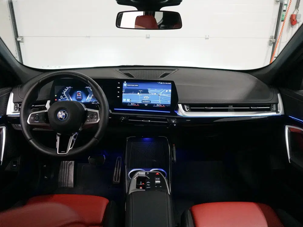 BMW X1 xDrive25e M-Sport uit 2022, foto 10