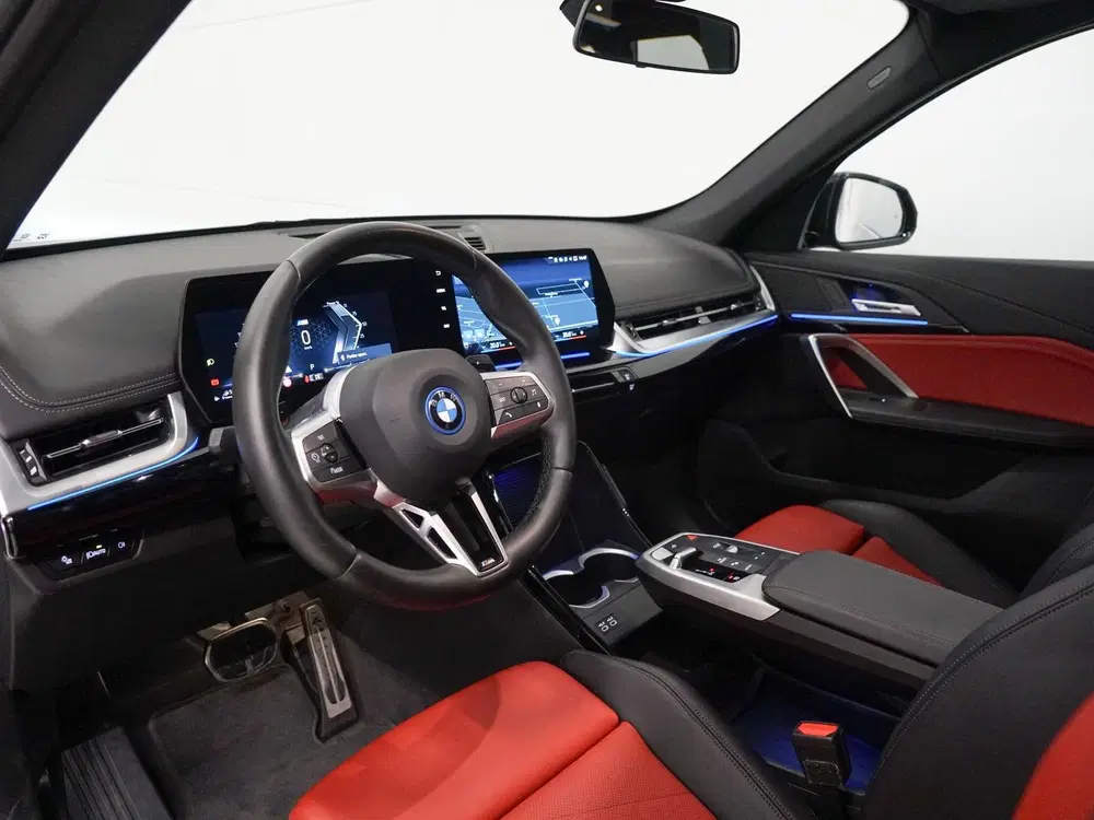 BMW X1 xDrive25e M-Sport uit 2022, foto 2