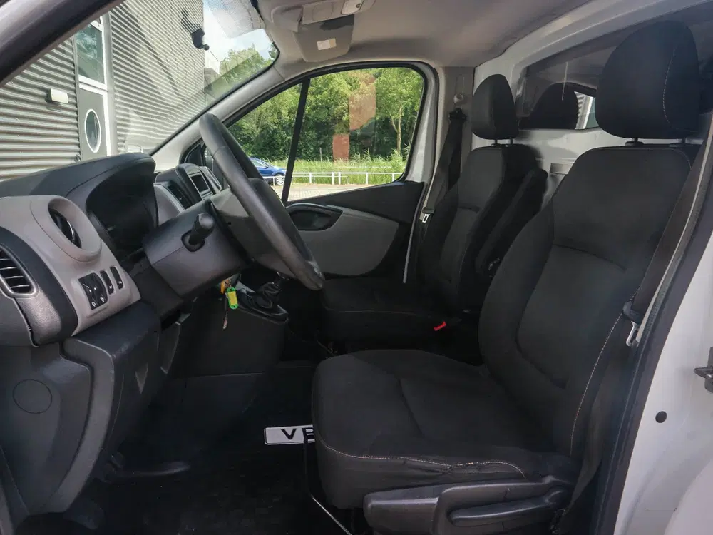 Renault Trafic 1.6 dCi T29 L2H1 DC Comfort uit 2019, foto 2