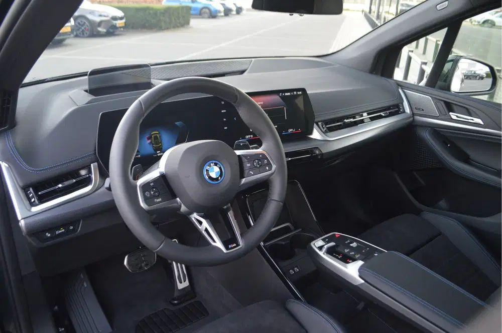 BMW 2-serie Active Tourer 225e xDrive M Sport Automaat uit 2026, foto 2