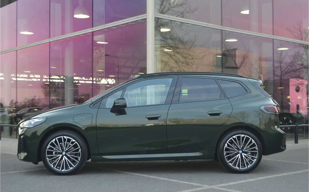 BMW 2-serie Active Tourer 225e xDrive M Sport Automaat uit 2026, foto 3