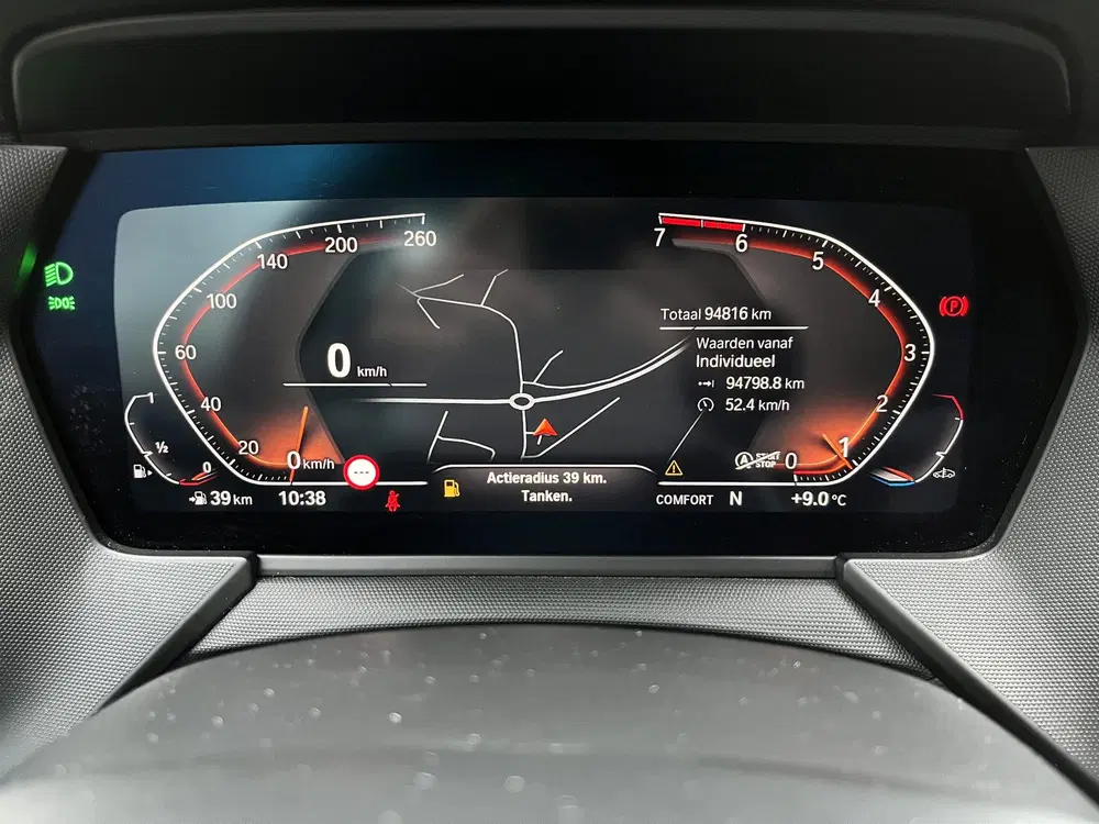 BMW 1-serie 118i Business Edition uit 2021, foto 5