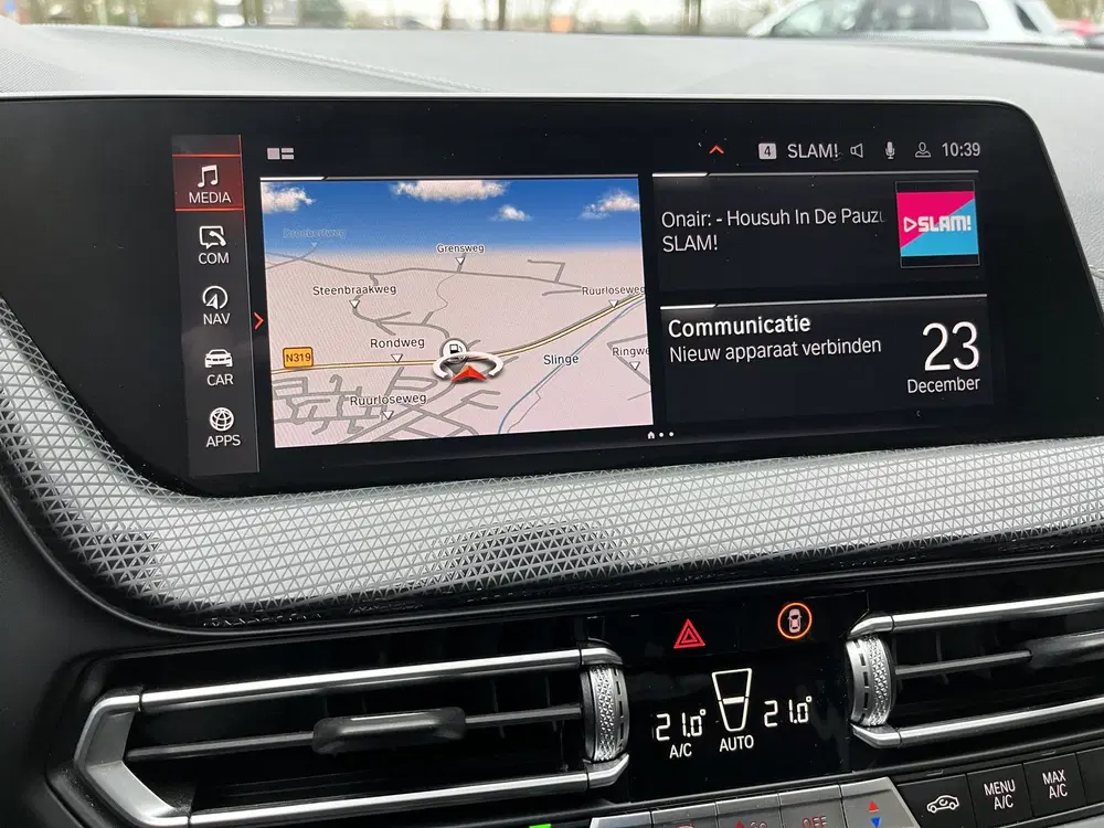 BMW 1-serie 118i Business Edition uit 2021, foto 8