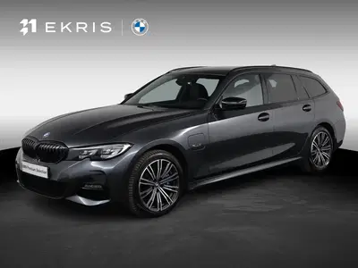 BMW 3-serie 330e xDrive uit 2022