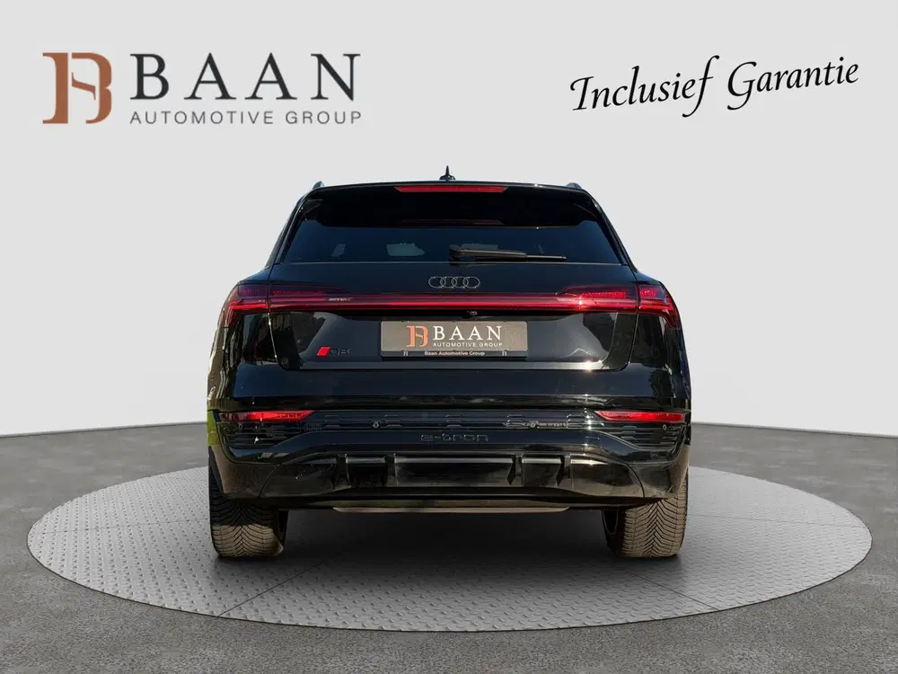Audi Q8 e-tron 55 quattro S Comp 115 kWh uit 2024, foto 13