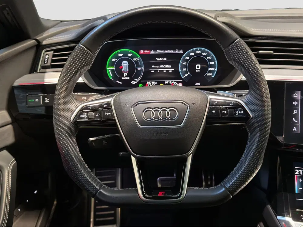 Audi Q8 e-tron 55 quattro S Comp 115 kWh uit 2024, foto 14