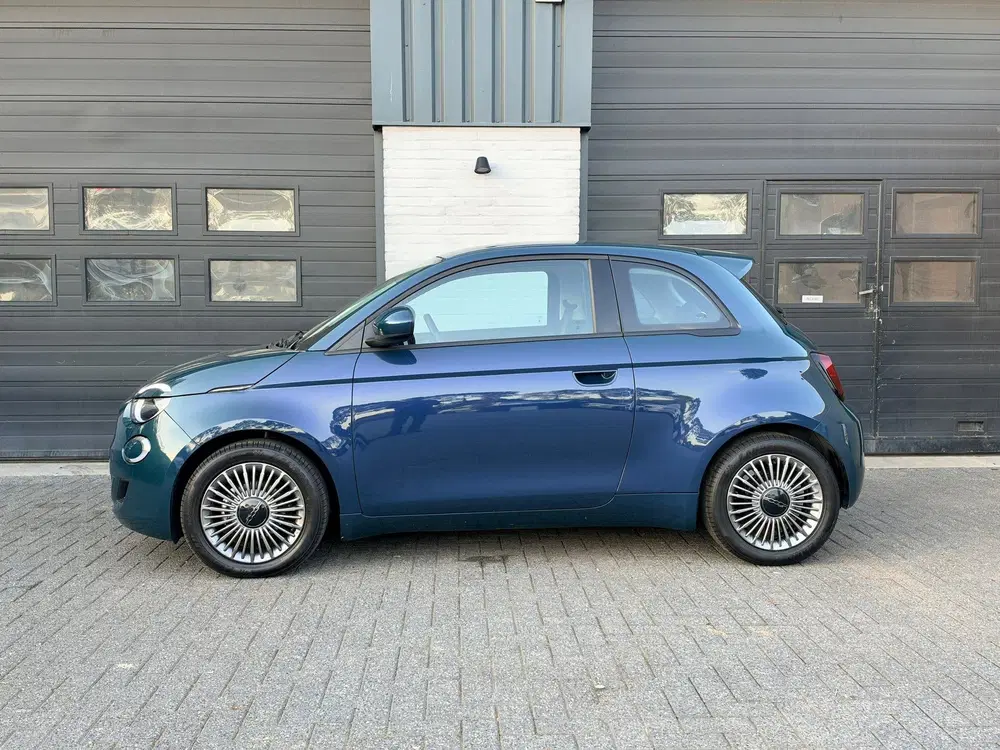 Fiat 500 RED 24 kWh Old School Edition uit 2023, foto 8