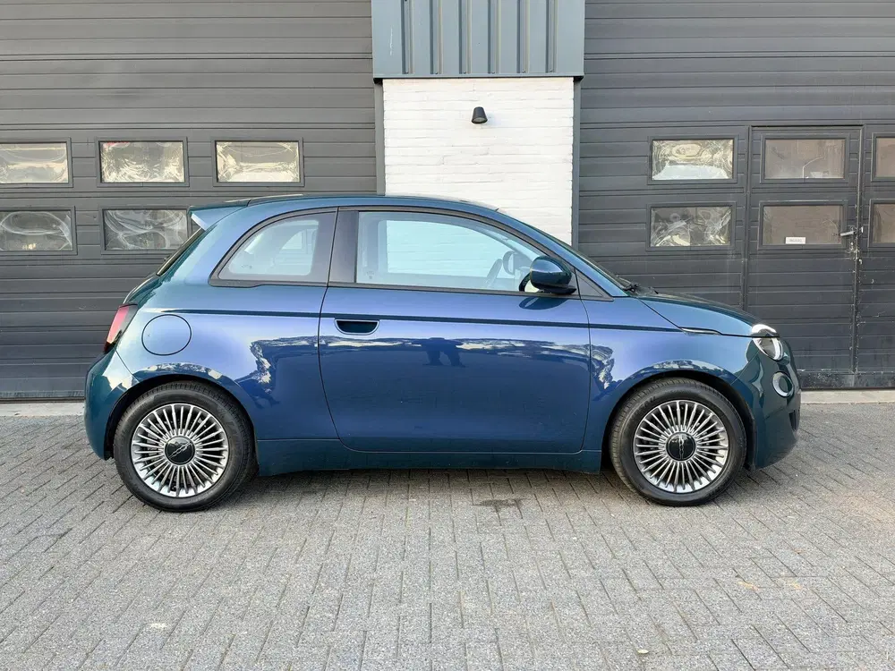 Fiat 500 RED 24 kWh Old School Edition uit 2023, foto 9