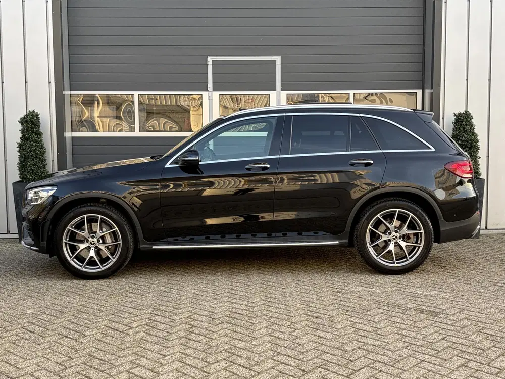 Mercedes-Benz GLC 300de 4MATIC AMG Line uit 2022, foto 5