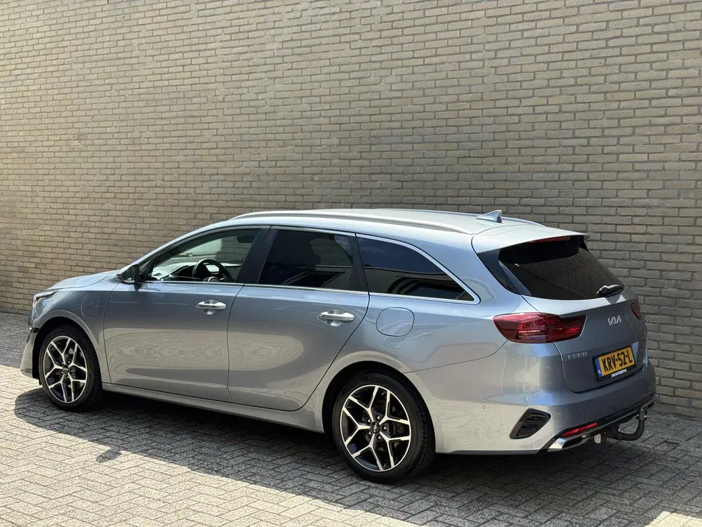 Kia Ceed Sportswagon 1.6 GDI PHEV ExecutiveLine uit 2023, foto 2