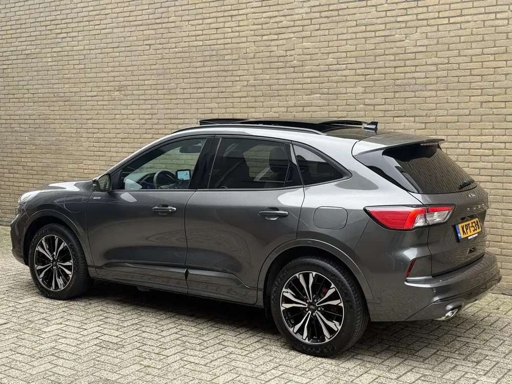 Ford Kuga 2.5 PHEV 224pk ST-Line X uit 2023, foto 2