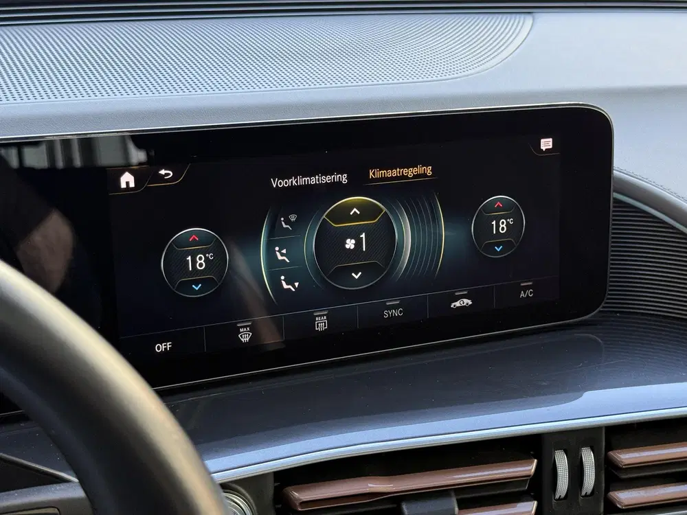 Mercedes-Benz EQC 400 4MATIC AMG Line 80 kWh uit 2023, foto 14